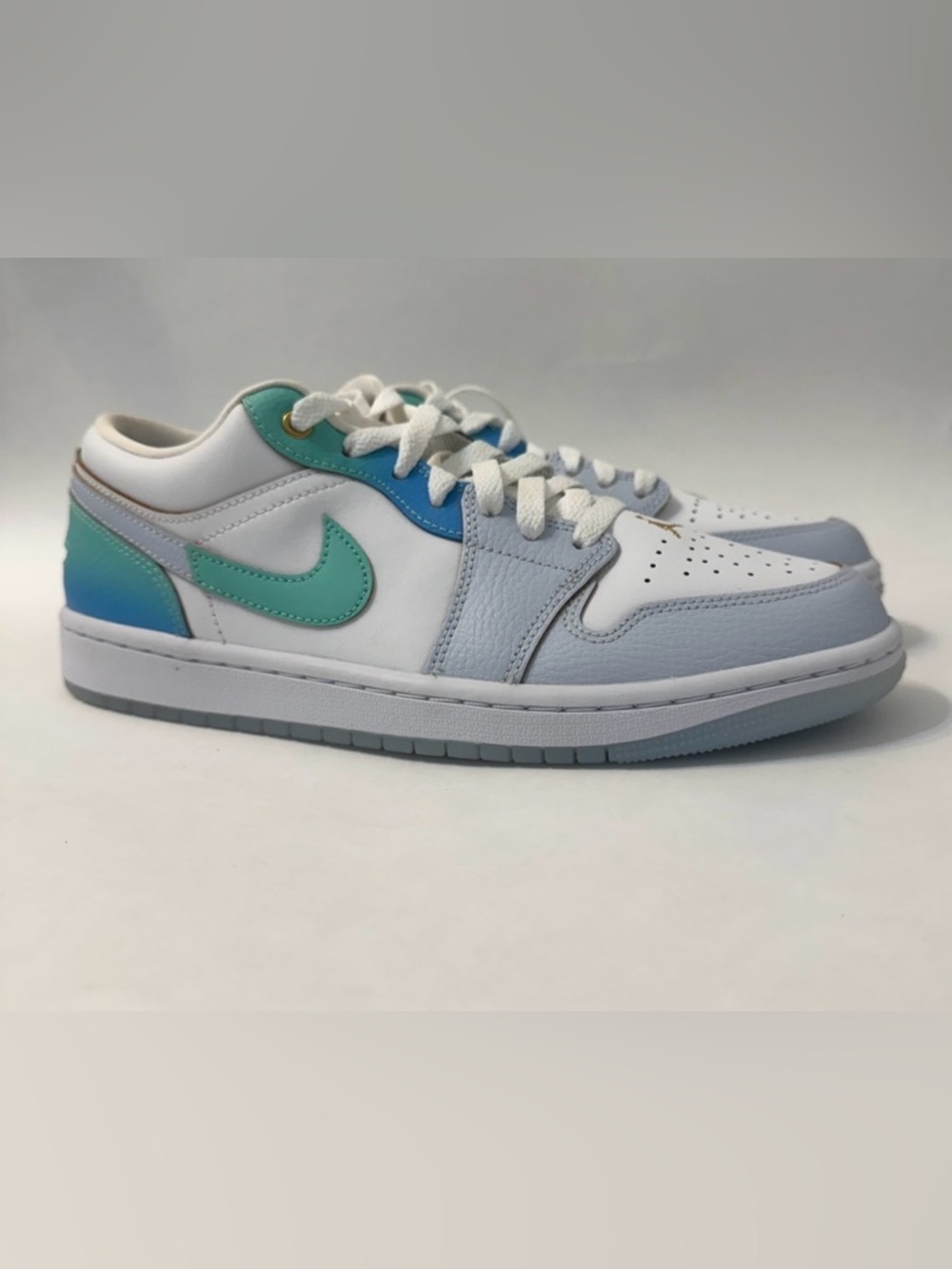 Nike Women’s Low-Top Sneakers in White, Light Blue, Aqua